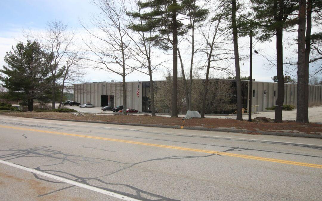 168,000 sf Warehouse at 5 Cudworth Road in Webster Leased